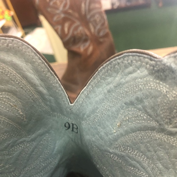 Ariat oiled western boots for women - Picture 11 of 11